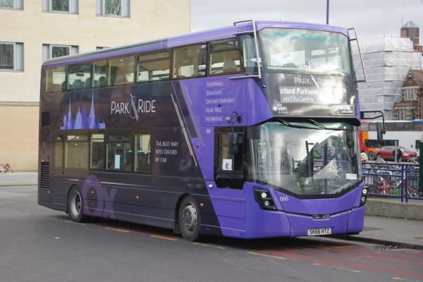 "20-056 Oxford Bus Company Wright Streetdeck No. 666 (SK66 HTZ)" by Clive G', licensed under CC BY-NC-SA 2.0.