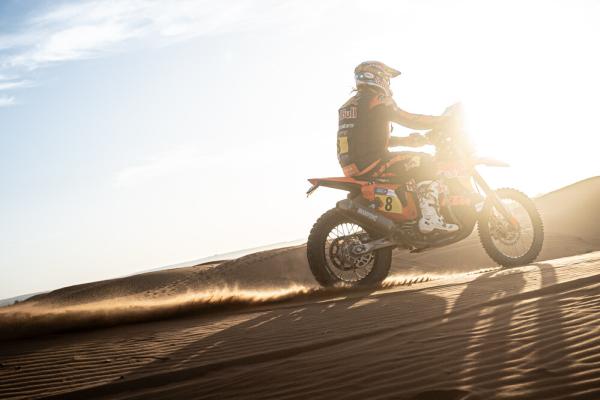 Toby Price, 2023 Rallye du Maroc service. - KTM/Ingine Creators