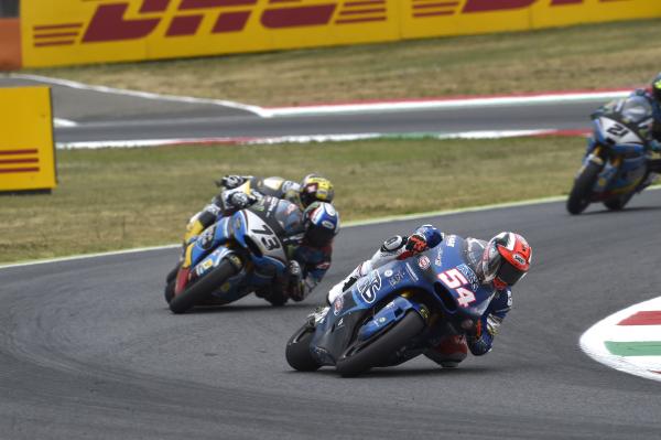 Mattia Pasini leads 2017 Italian Moto2 Grand Prix. - Gold and Goose