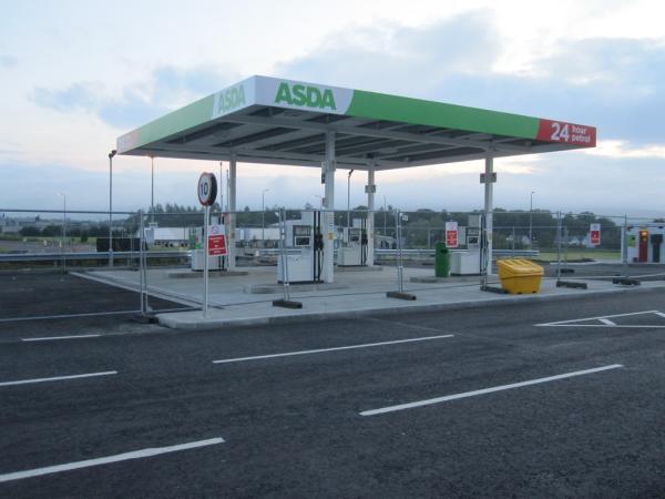 "Asda Inverness petrol station" by Inverness Trucker is licensed under CC BY-SA 2.0.
