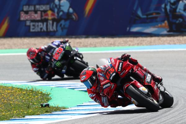 Francesco Bagnaia leads Fabio Quartararo, 2022 Spanish Grand Prix. - Gold and Goose.