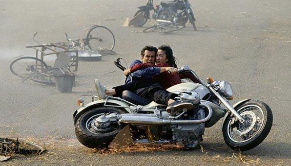 BMW R1200C, Tomorrow Never Dies, 1997