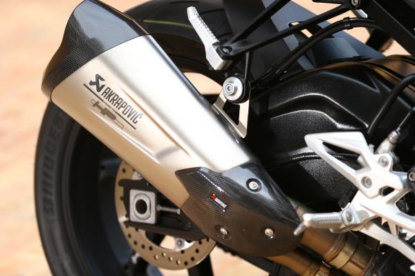 2017 BMW S1000R exhaust