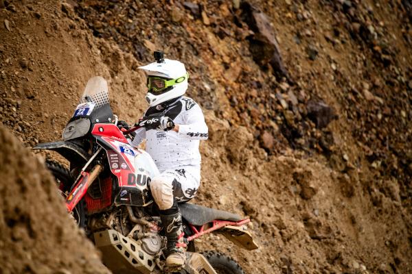 Antoine Meo on Ducati DesertX Rally, Ezerbergrodeo