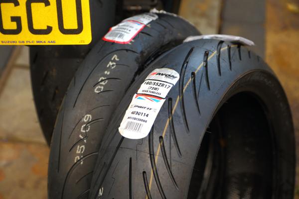 GSX-S750 Avon tyres