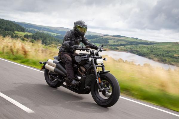 H-D Sportster S Visordown video and review