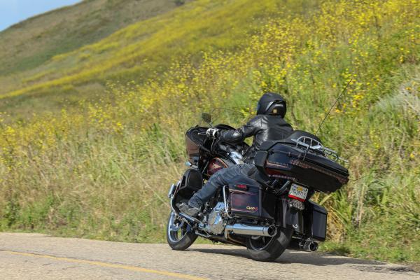 2023 Harley-Davidson CVO Road Glide Limited Anniversary Review | Visordown