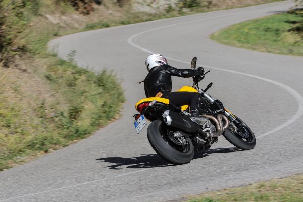 Ducati Monster 821 review