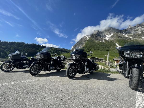 Indian Pursuit and Challenger in the Alps