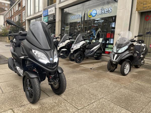 Piaggio MP3 Sport 300