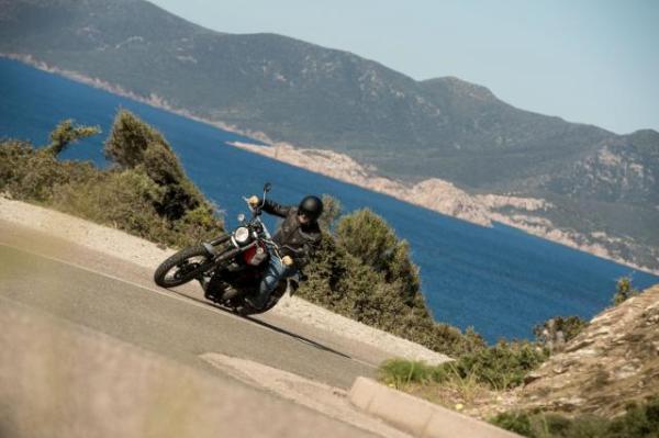 First ride: Yamaha SCR950 review