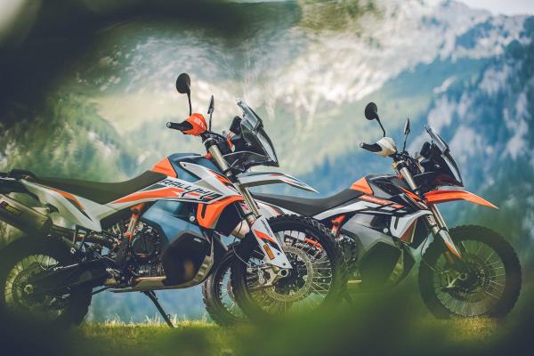 KTM 890 ADVENTURE R &amp; R RALLY