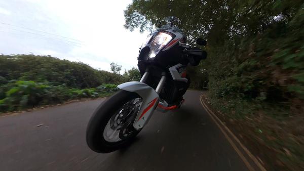 KTM 1290 R corner