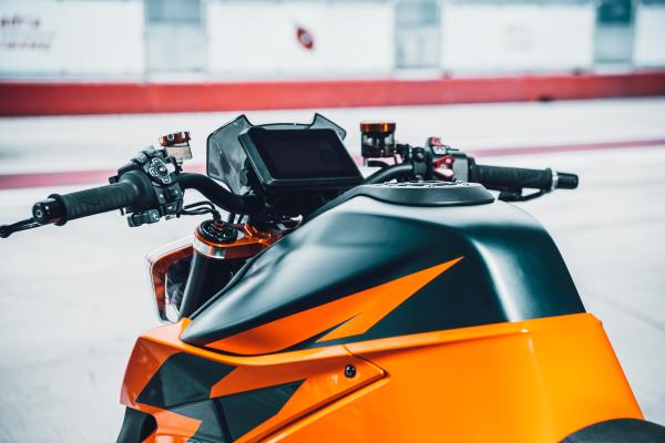 KTM 1290 Super Duke R 2020