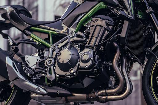 Kawasaki Z900 Engine