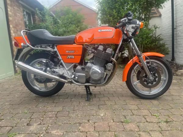 Laverda Jota