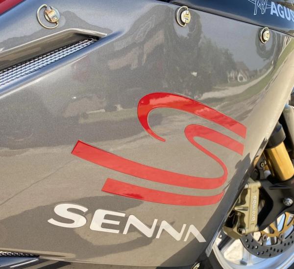  MV Agusta F4 Senna 3.jpg