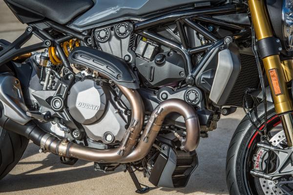 2017 Ducati Monster 1200 engine