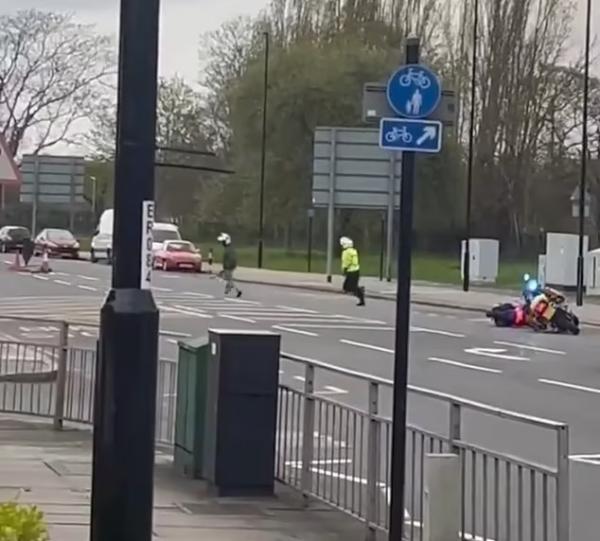 Police-chase-scooter-crash