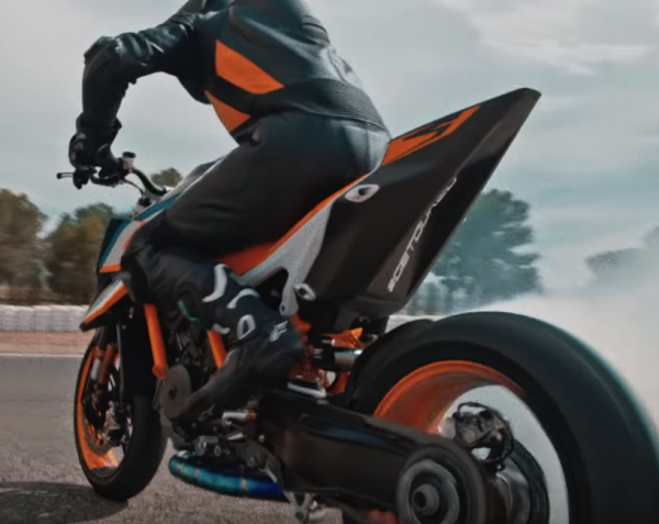 KTM 1290 Super Duke R 2020