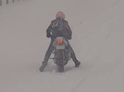 how to ride a motorcycle in snow
