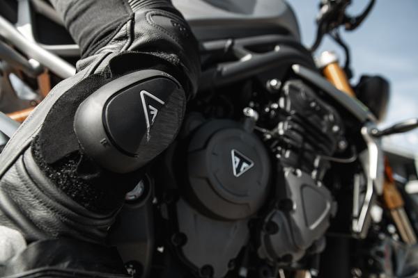 Speed Triple 1200 RS - Engine Side