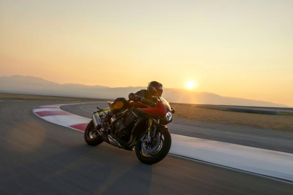 Speed Triple RR on track at sunset