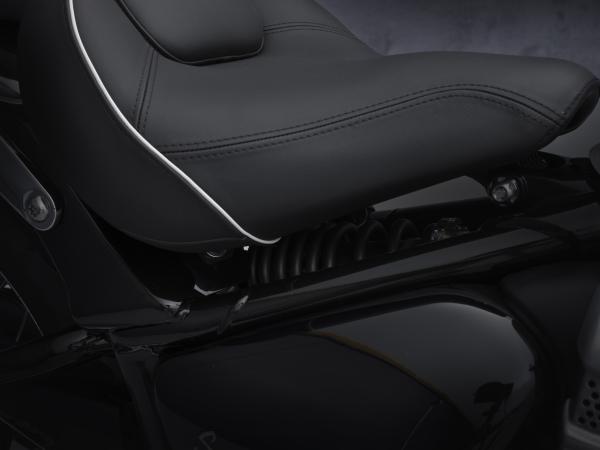 2021 Bonneville Speedmaster seat