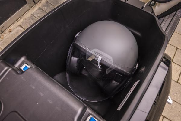 sunra robo-s underseat storage space
