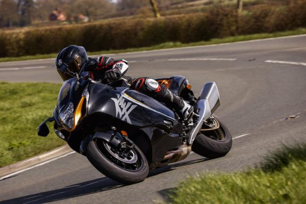 Suzuki Hayabusa review 2021