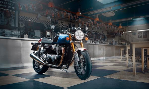 Thruxton Ton Up Edition