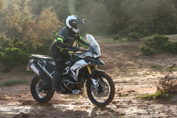 Triumph Tiger 900 Visordown Review