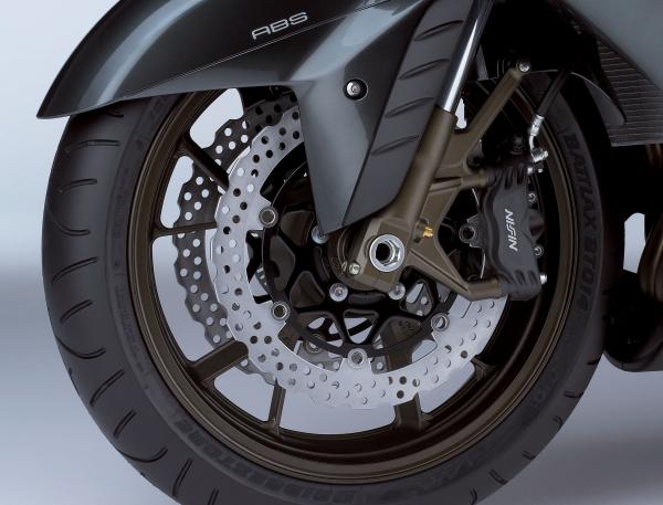 ZZR1400 Front_brake