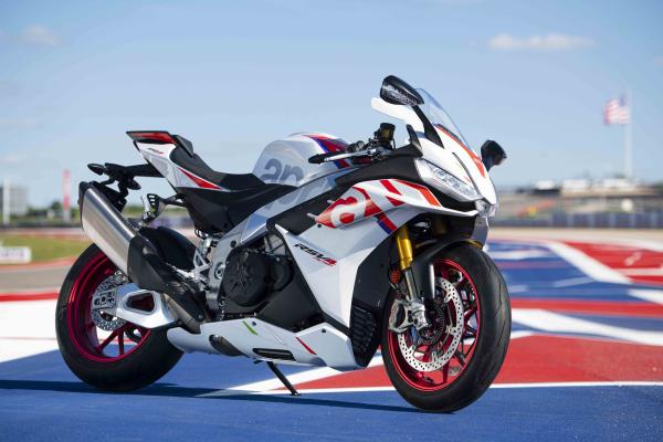 Aprilia RSV4 Factory in Speed White colour