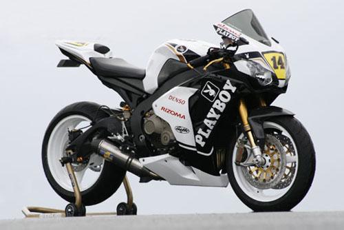 LCR Honda Playboy Fireblade replica