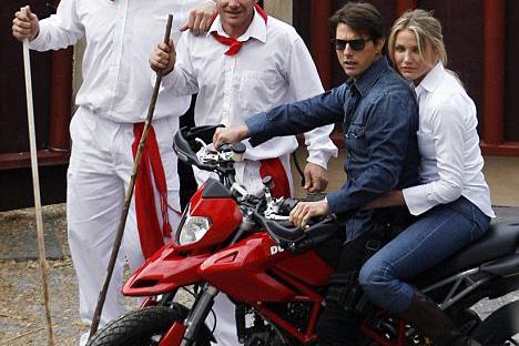Tom Cruise takes Cameron Diaz on Ducati Hypermotard