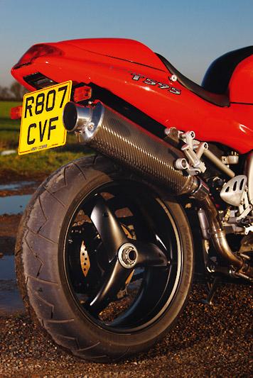 Future Classics: 97 Suzuki TL1000S, 94 Honda Fireblade & 98 Triumph T595 Daytona