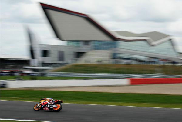 Silverstone WSB race to go ahead