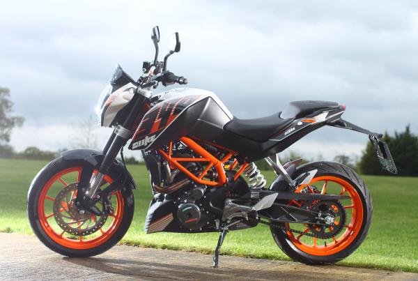 First ride: KTM Duke 390 review