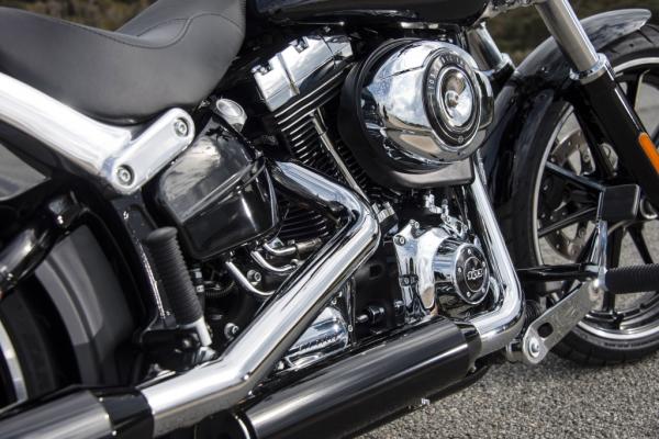 First Ride: Harley-Davidson Breakout review