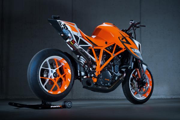 KTM Super Duke 1290 revealed