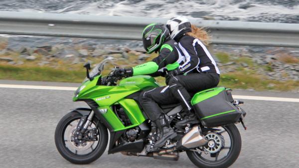 New Kawasaki Z1000SX spied