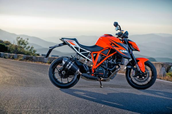 First ride: KTM 1290 Super Duke R review