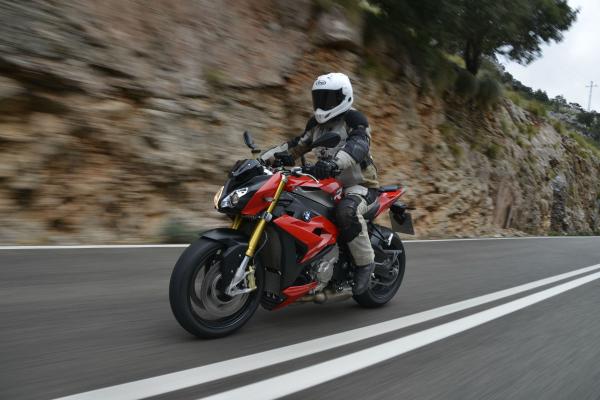 First ride: BMW S1000R review