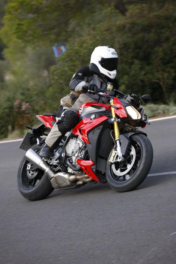 First ride: BMW S1000R review