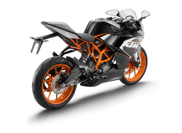 KTM Duke-based supermoto spied