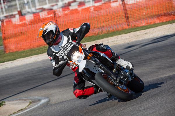 First Ride: 2014 KTM 690 SMC R review