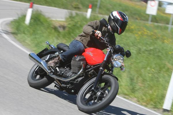 First ride: 2014 Moto Guzzi V7 review