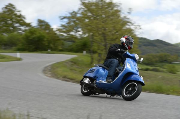 First ride: Vespa GTS 300 Super review