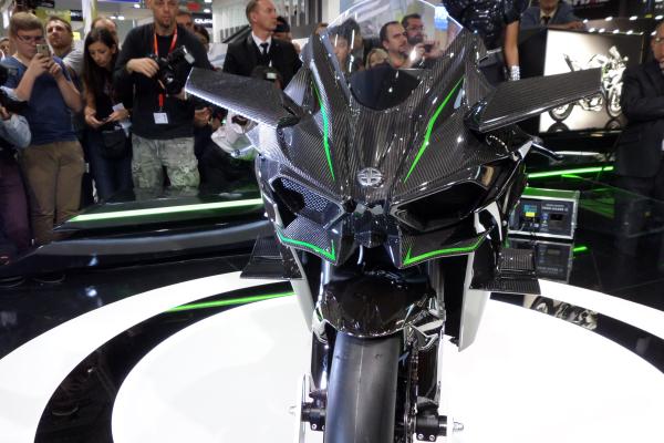 Intermot 2014: Kawasaki Ninja H2 video and uber gallery